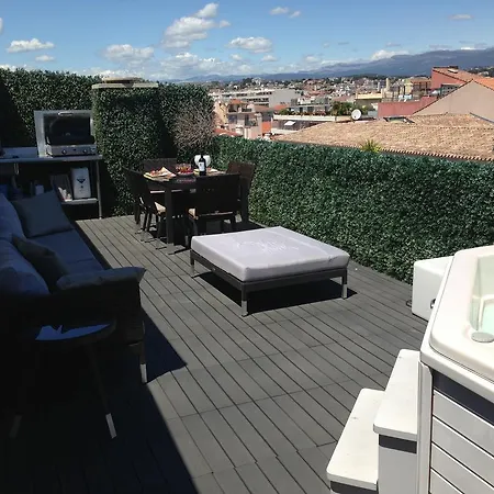 Penthouse With Jacuzzi On The Big Terrace Cannes