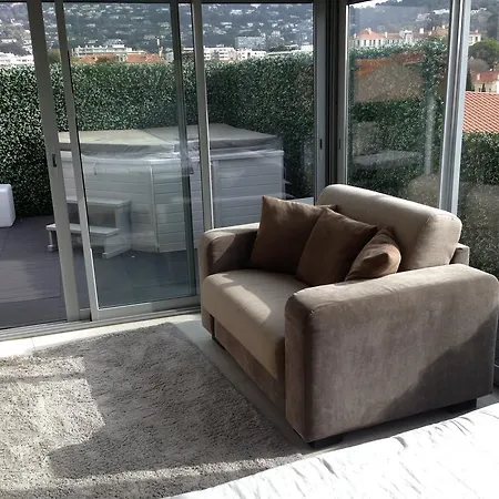 Penthouse With Jacuzzi On The Big Terrace Apartman